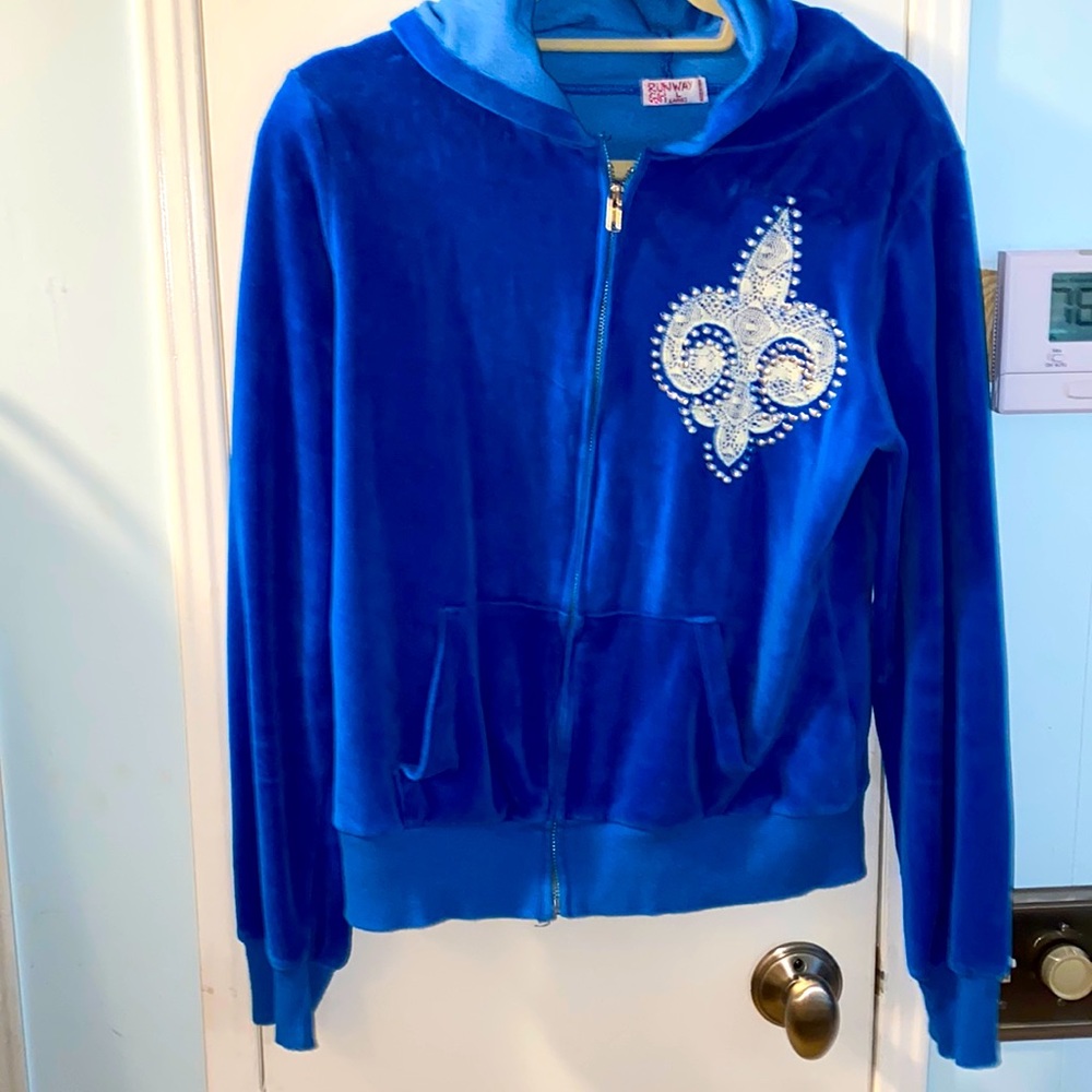 EUC Junior size large runway girl velour  hoodie zippered jacket